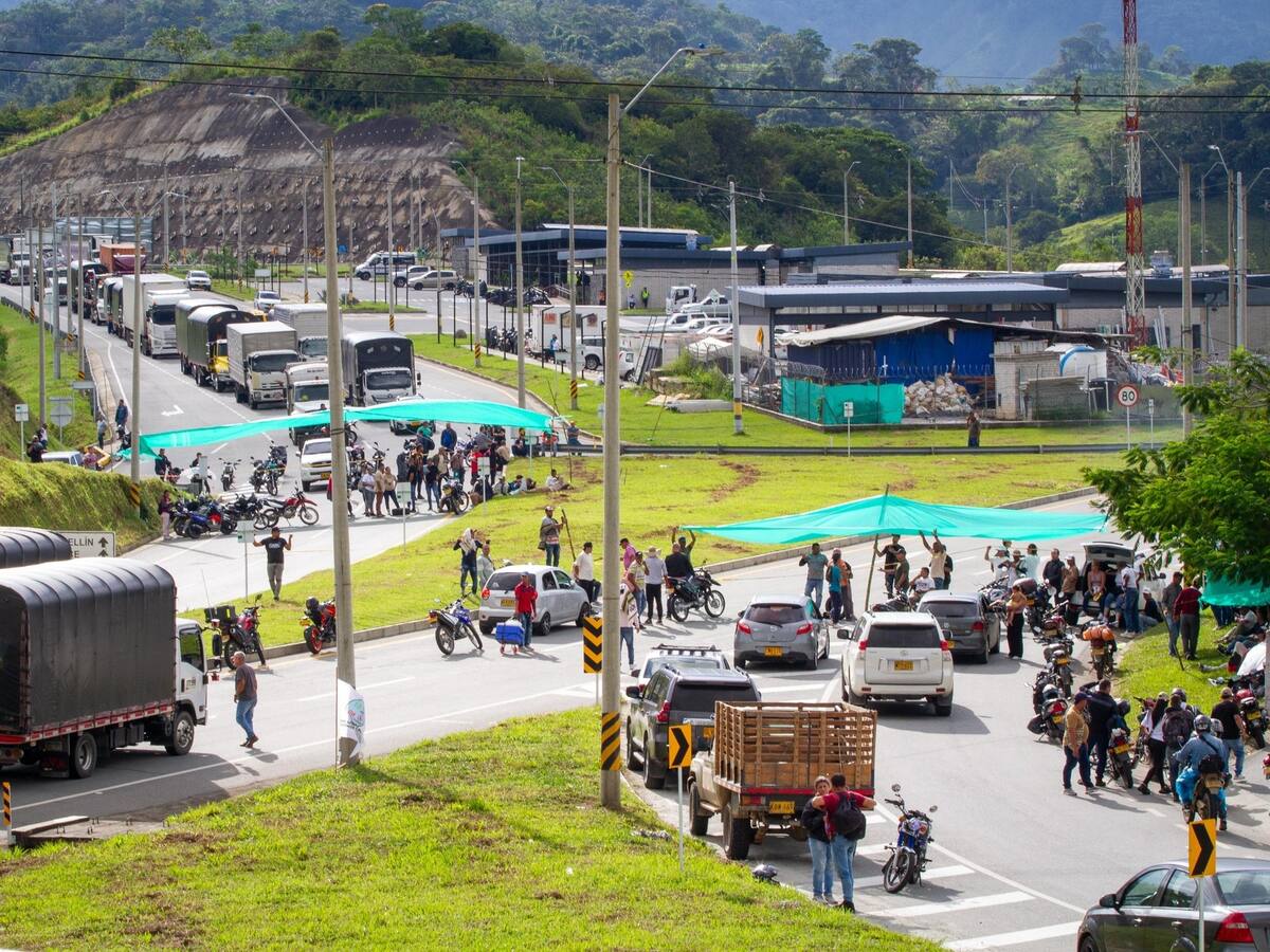 Paro minero: la Gobernación autorizó a colegios del Bajo Cauca suspender clases presencial