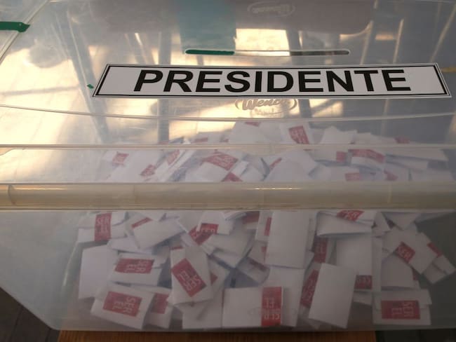 Jornada de elecciones primarias de candidatos presidenciales en Chile. 