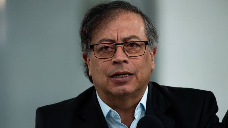 Petro pidió a MinTransporte hoja de ruta para solucionar inconvenientes con concesiones