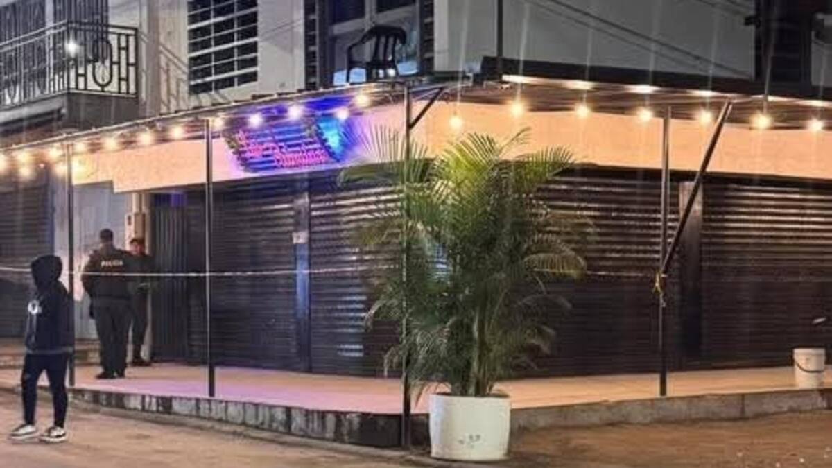 Dos jóvenes fueron asesinados dentro de un establecimiento en Algeciras