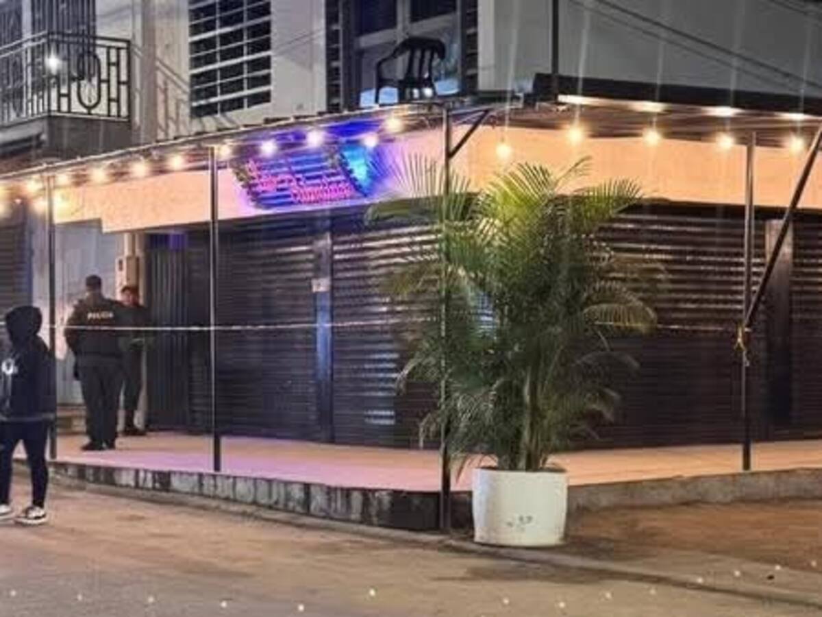 Dos jóvenes fueron asesinados dentro de un establecimiento en Algeciras