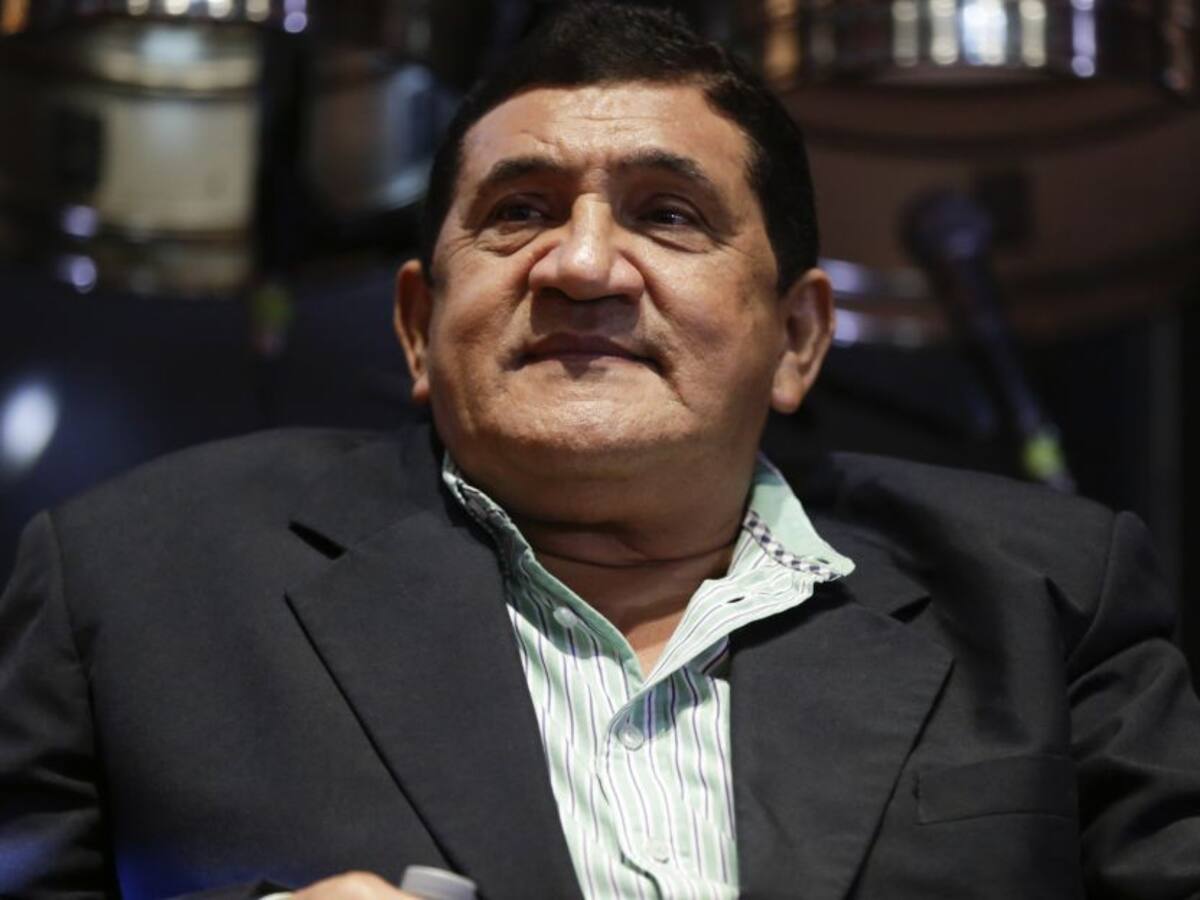 Acusan en redes a Poncho Zuleta de acosar a la cantante Karen Lizarazo