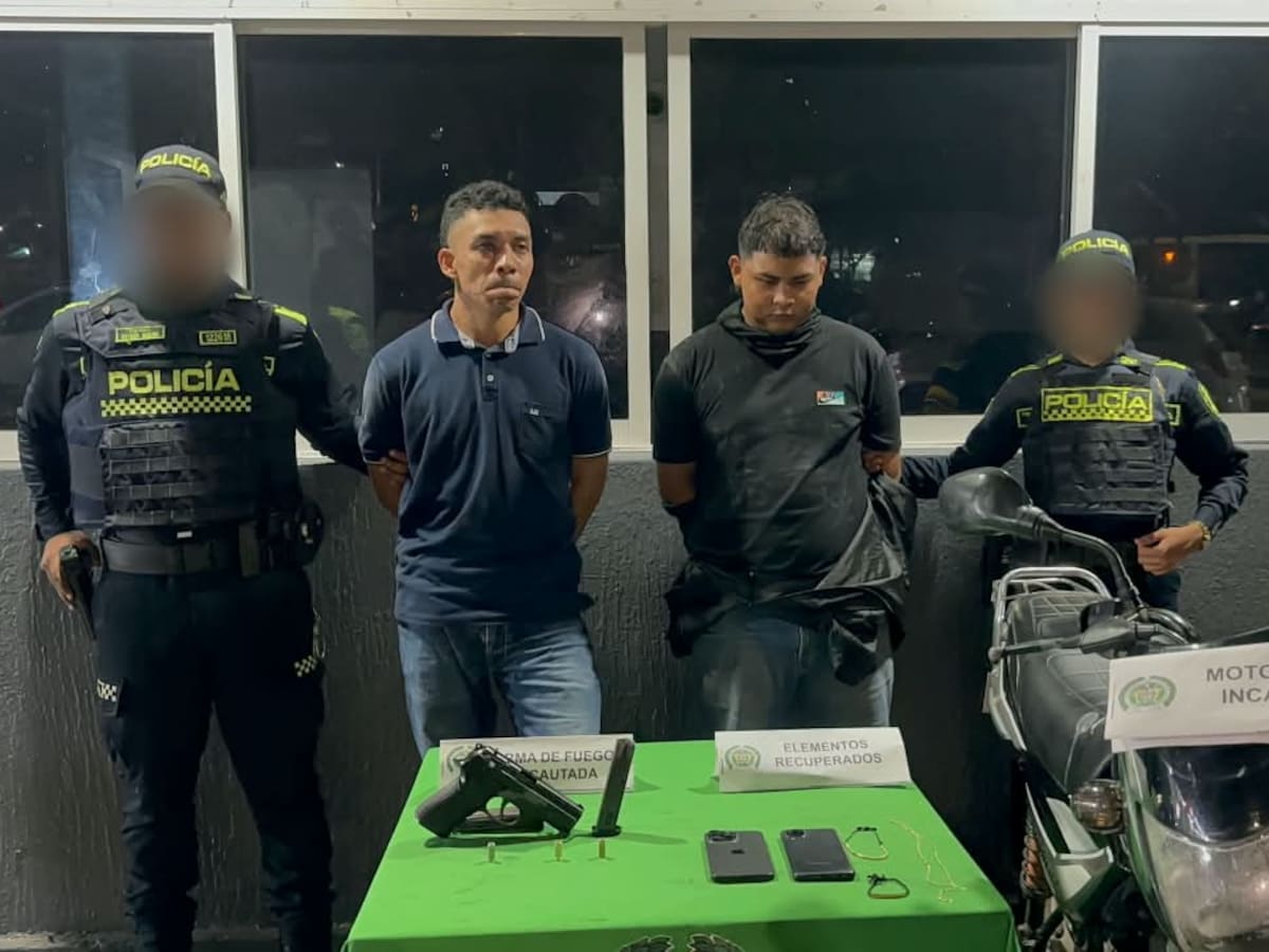 Persecución terminó con dos capturados por hurto y porte ilegal de armas en Cartagena