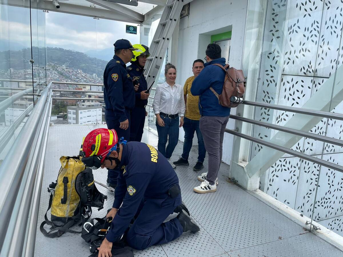 Varias personas estuvieron atrapadas en el ascensor del Parque de la Mujer de Manizales