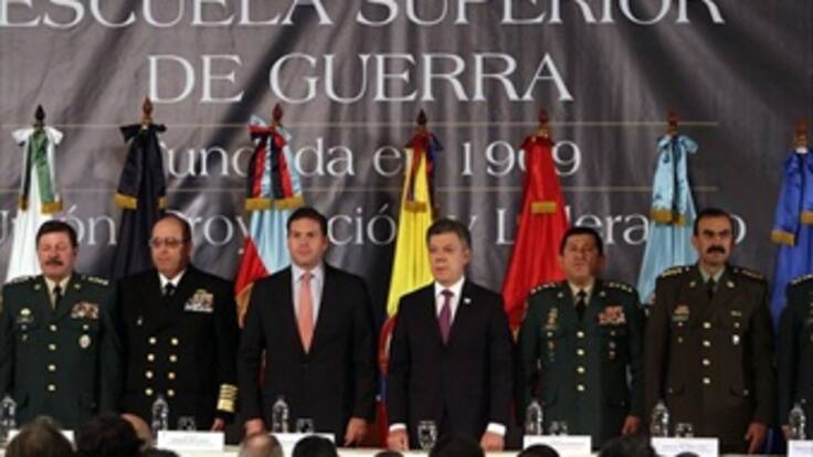 Santos negó orden a las FF.MM. de reducir la ofensiva militar