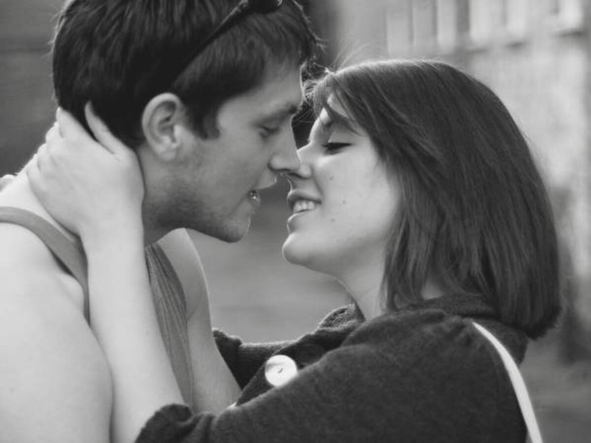 Aspectos de los besos para no olvidar, según un experto
