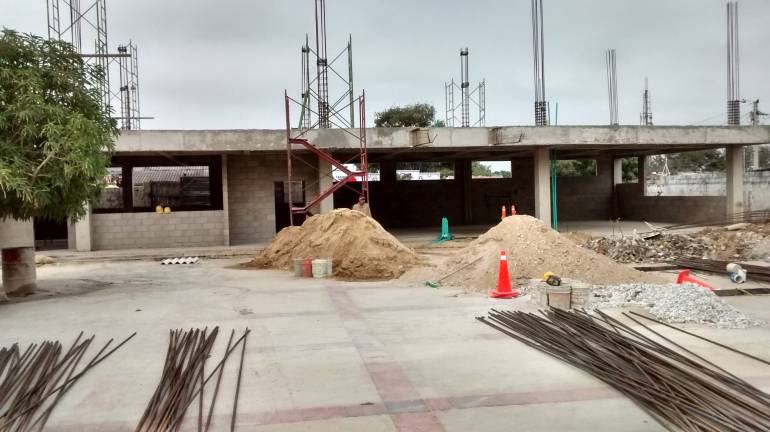 Estado de las obras de reconstrucción del colegio José María Velaz en el barrio Lipaya.
