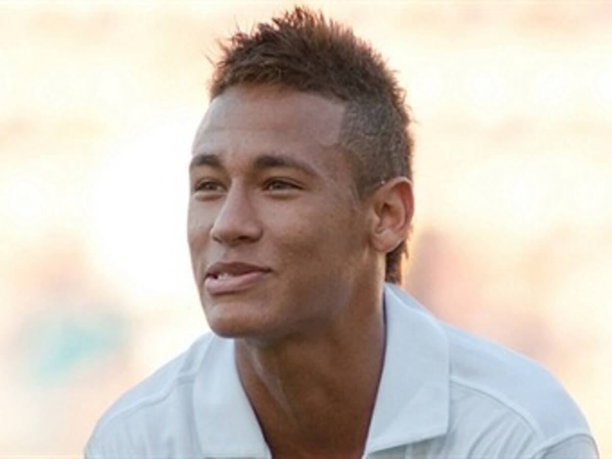 El brasileño Neymar se convirtió en padre por primera vez