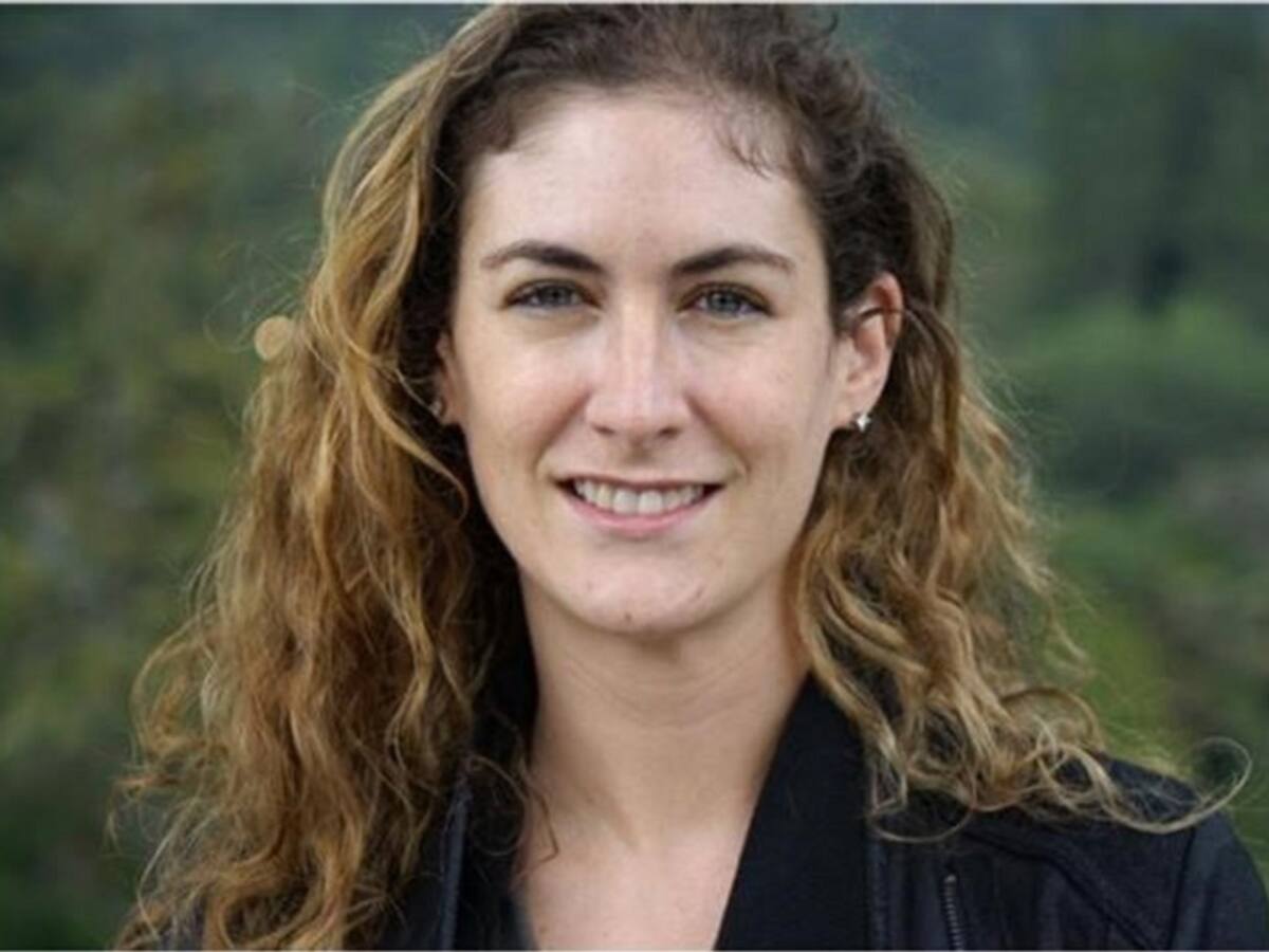 Una colombiana es la editora de la revista científica más antigua