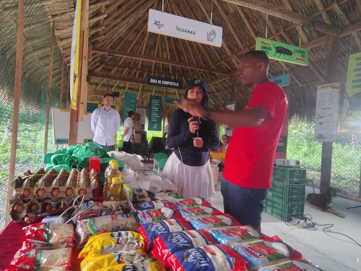 Veolia y Cardique promueven el reciclaje en El Islote e Isla Múcura