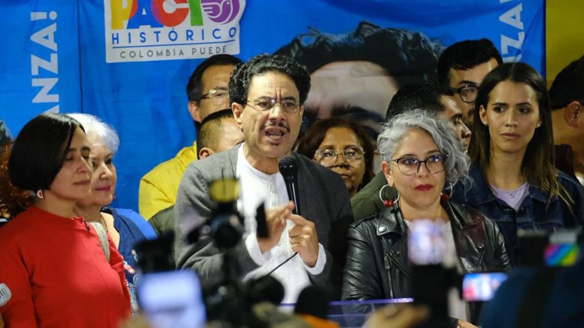 CNE abre indagación preliminar a UP y Partido Comunista por renunciar a consulta del 26 de octubre