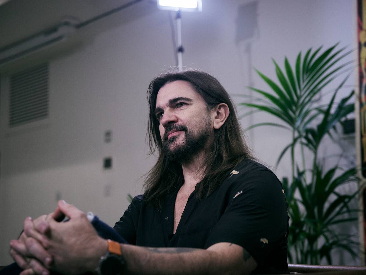 Juanes presenta ‘Vida cotidiana’, un canto al amor, la familia y a la violencia del país