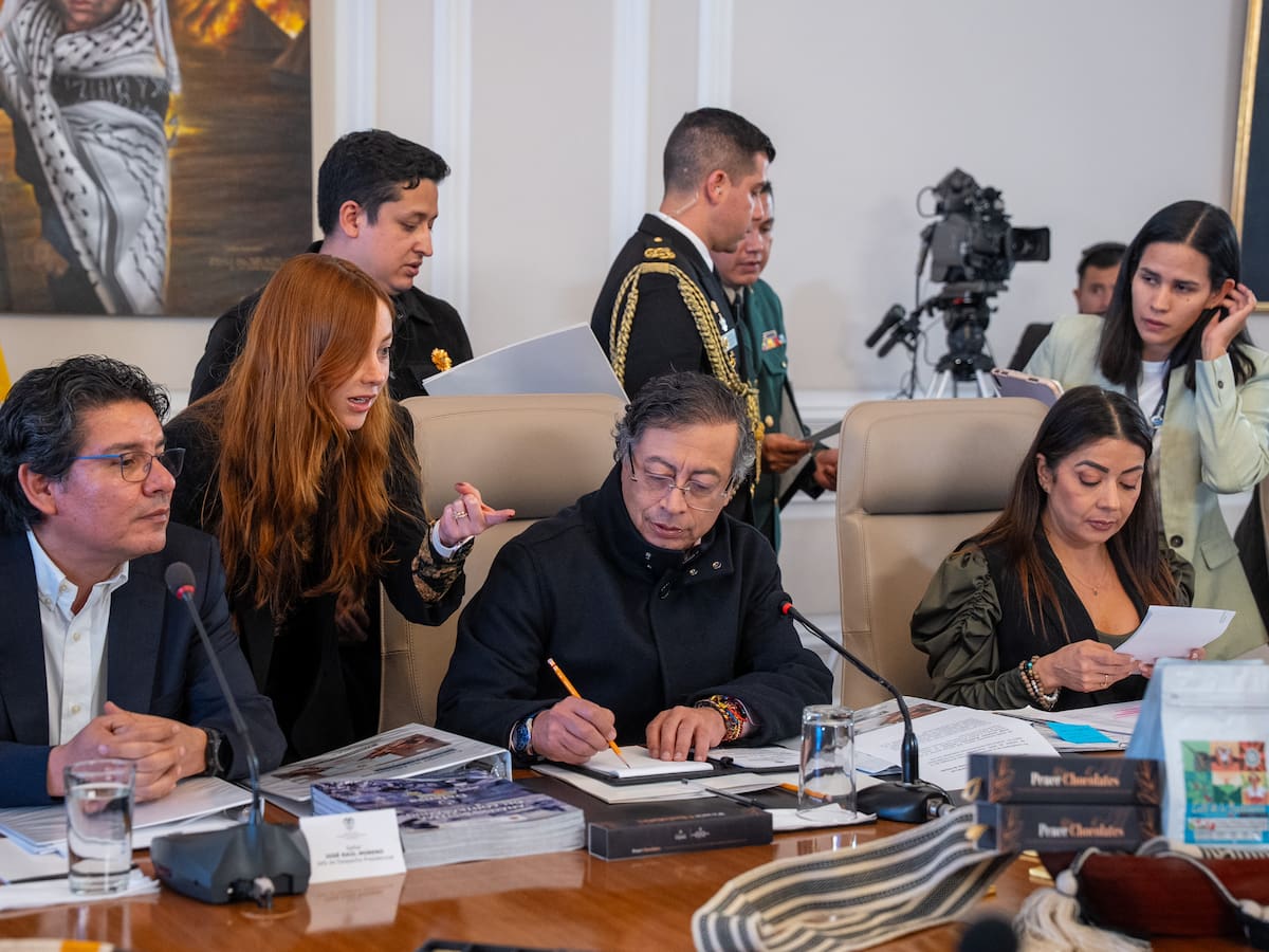 Presidente Petro denunció un posible bombardeo de Ecuador en territorio colombiano
