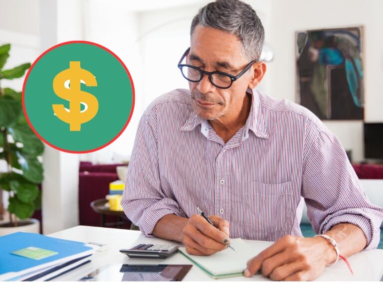 Imagen de referencia de persona solicitando la pensión de sobrevivientes // Getty Images