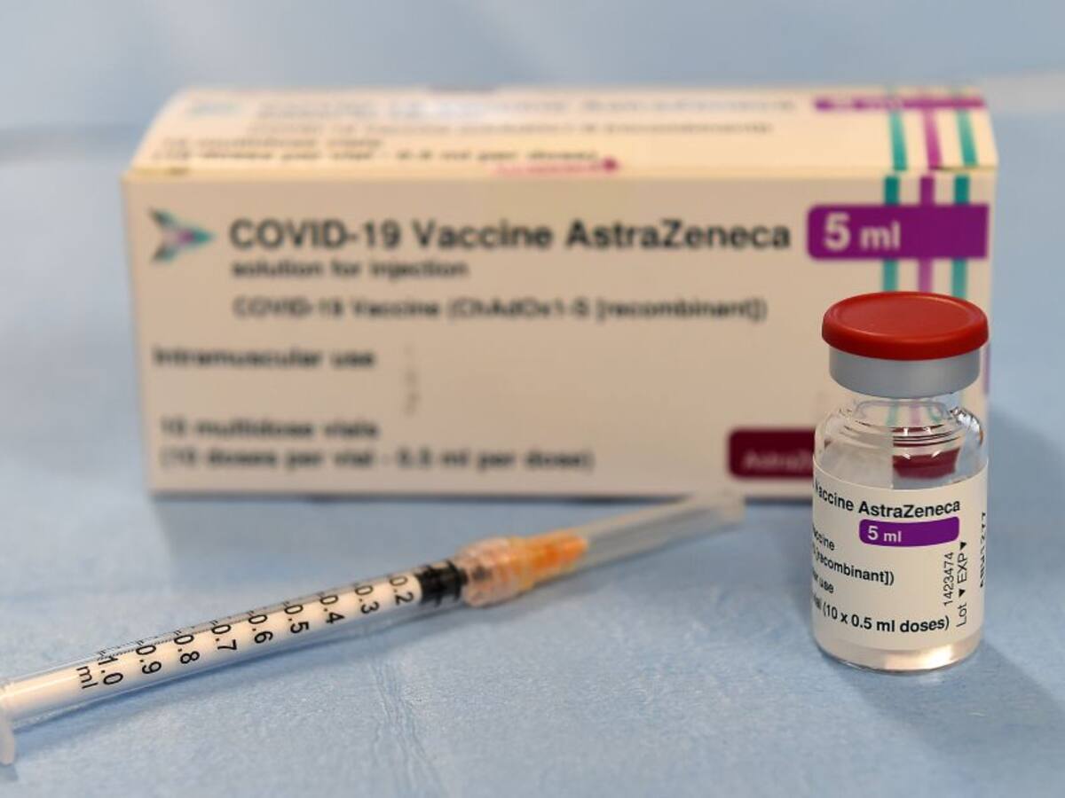 AstraZeneca informa de nuevos retrasos en la entrega de vacunas en la UE