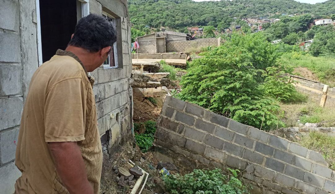 Viviendas en riesgo en el municipio de Puerto Colombia.