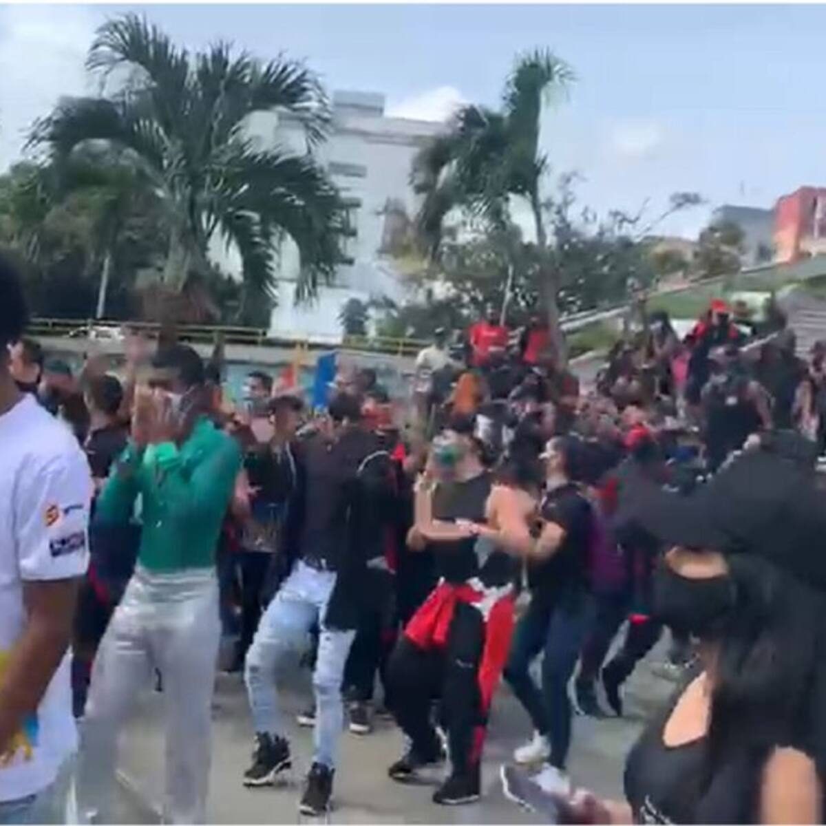 Los recursos para la feria no se pueden gastar en tapar huecos