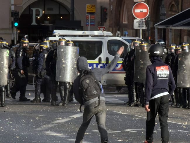 Se complica el panorama social y aumentan las protestas en Francia