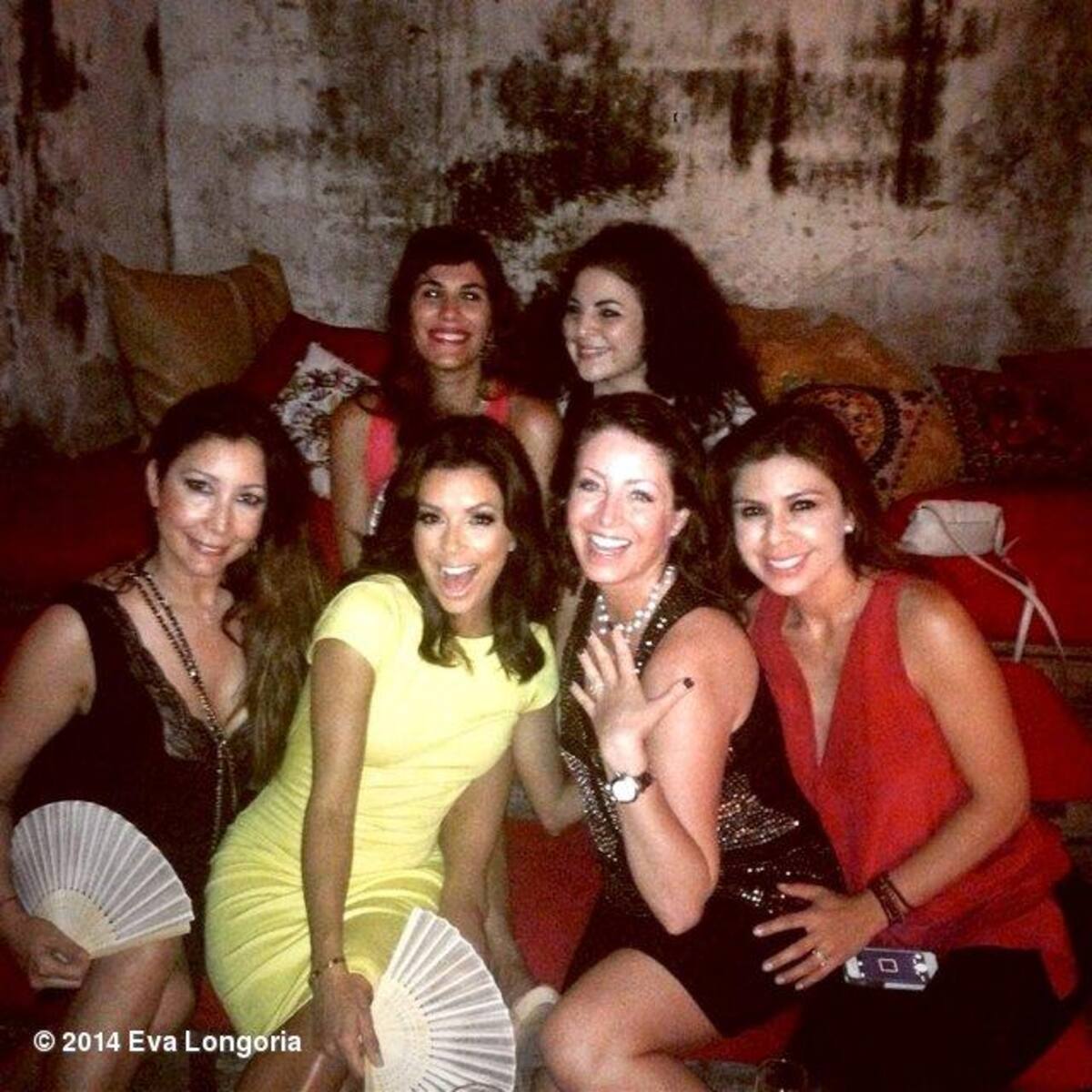 La actriz y modelo estadounidense, con ascendencia mexicana, está pasando unas felices vacaciones en Cartagena con algunas amigas y familiares.