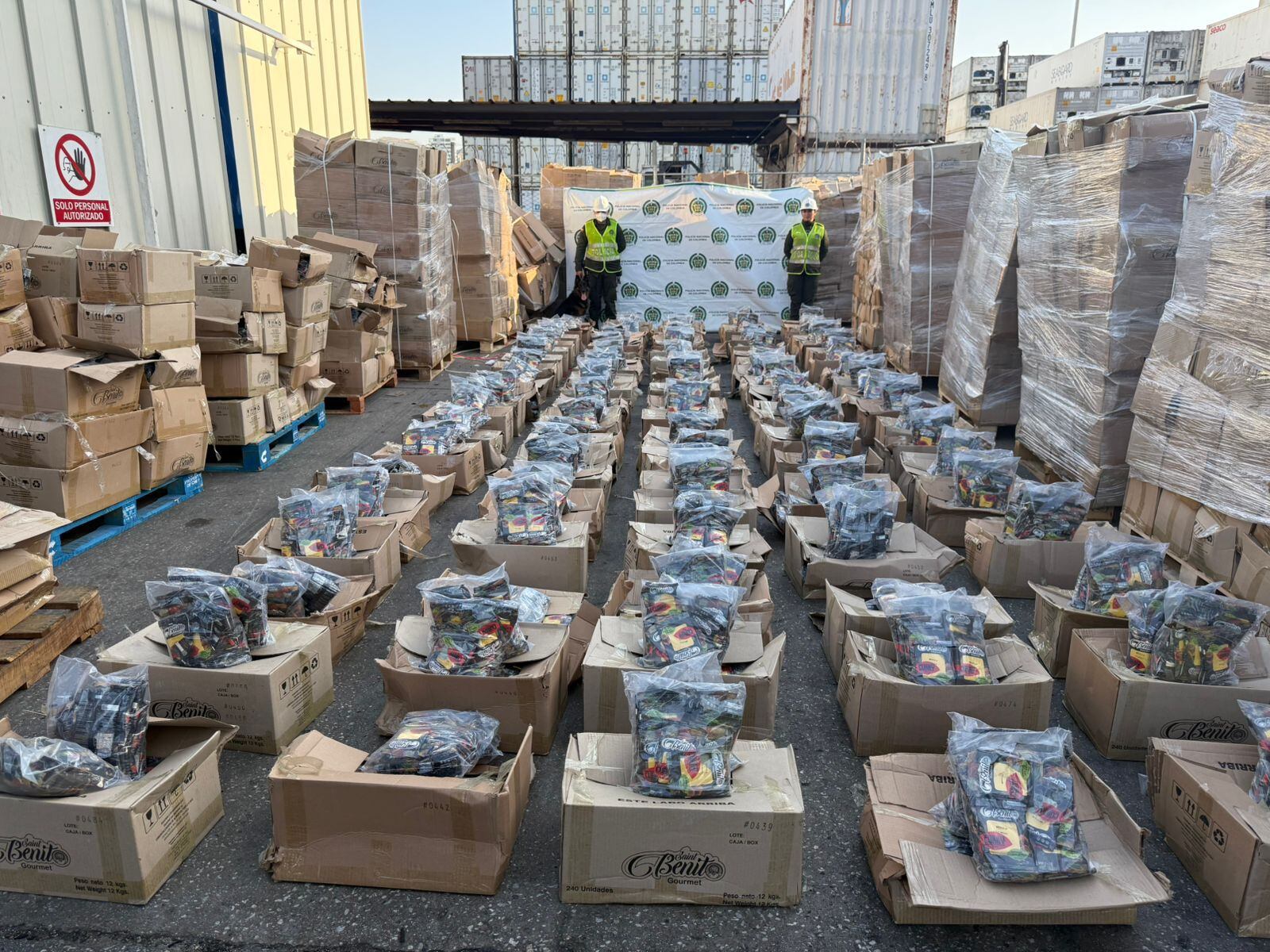 Importante cargamento de cocaína camuflada en Cúrcuma al parecer salió del Catatumbo. / Foto: Policía Nacional.