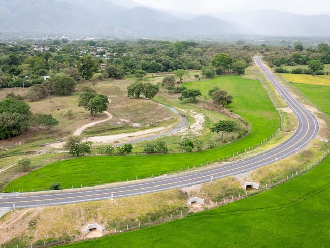 Inaugurada doble calzada entre los municipios de Campoalegre y Gigante