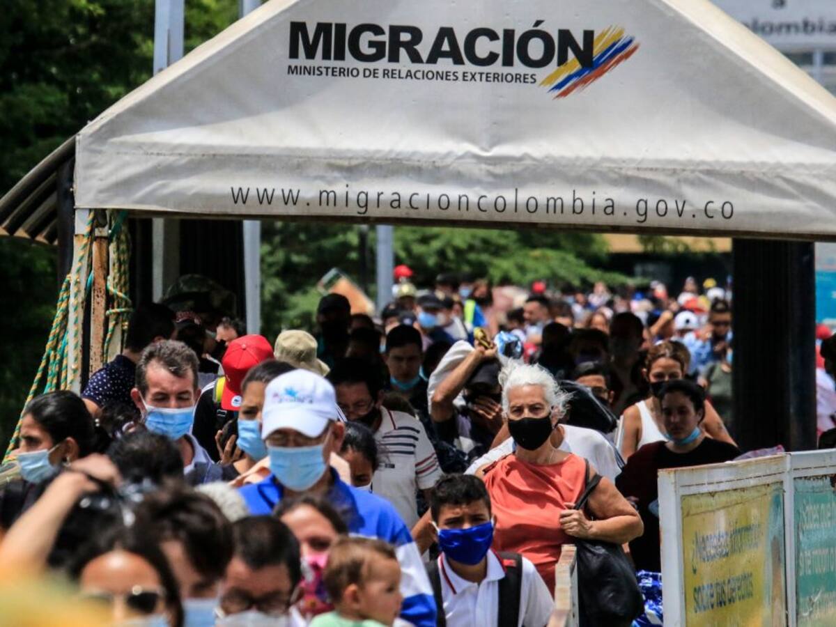 ¿Colombianos en Venezuela piensan dejar el país por la crisis tras elección presidencial?