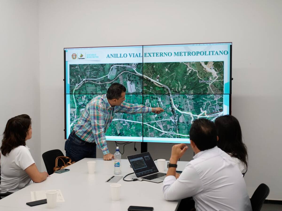 Vinculan a Emilio Tapia con contratista de megaobra en Santander