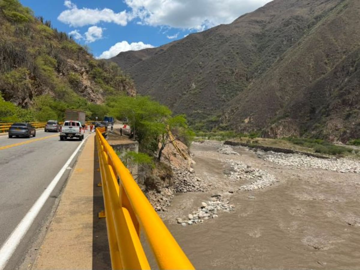 Comerciantes en Santander convocan plantón en la vía Bucaramanga-Bogotá por pérdidas económicas