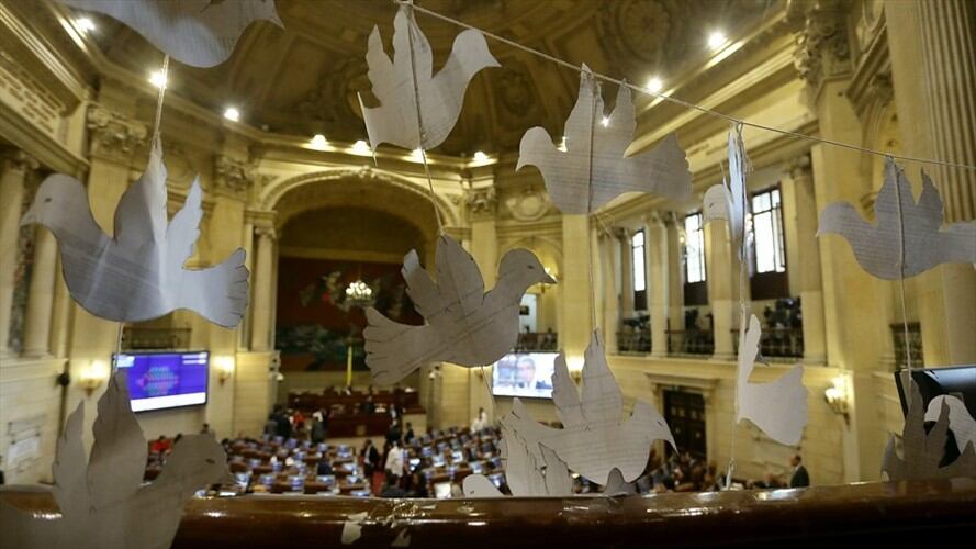 Con 52 votos a favor, la plenaria del Senado de la República le dio vía libre a la conciliación de la ley estatutaria que reglamenta la Jurisdicción Especial para la Paz. Foto: Colprensa