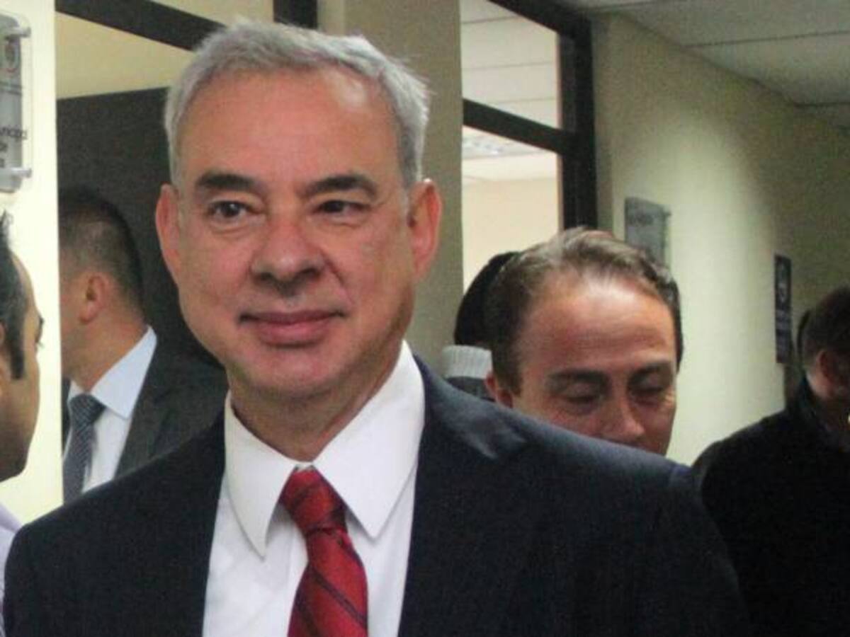 Absuelto exmagistrado Rodrigo Escobar Gil por el caso Fidupetrol