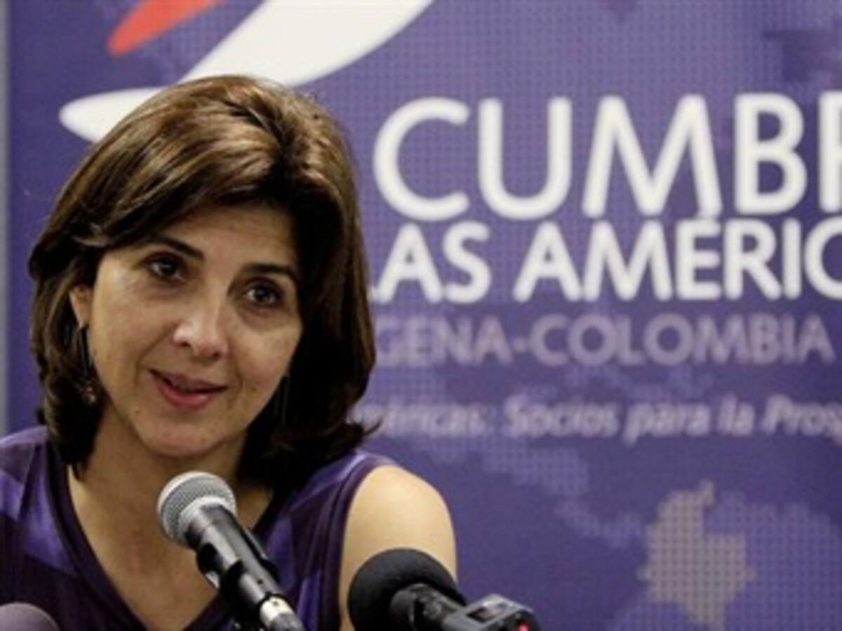 “Donde hay un hombre hay prostitución”, dijo la canciller responsabilizando al Servicio Secreto de escándalo en Cartagena