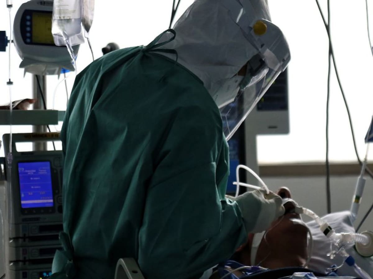 COVID-19: centros de salud de Córdoba colapsan por elevada ocupación
