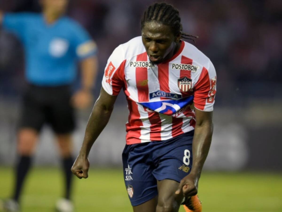 Junior sufre pero toma ventaja en casa en la serie de Copa ante Guaraní