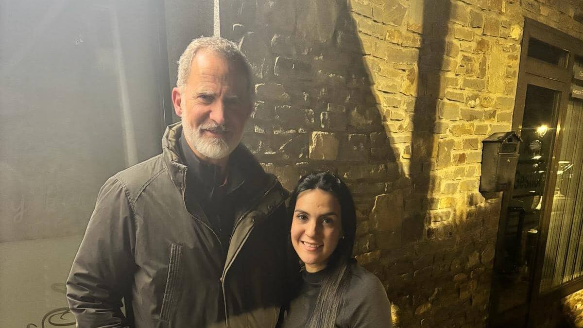 El rey Felipe cenó en restaurante de bumanguesa