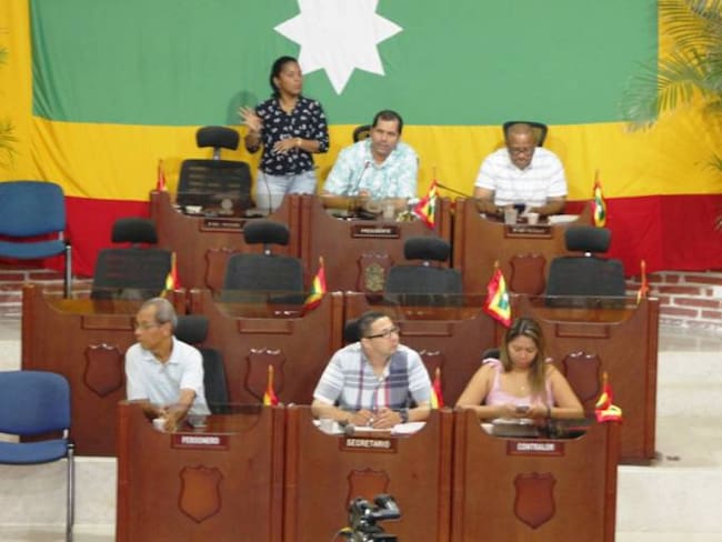 Concejo de Cartagena insiste en soluciones a invasión del espacio público