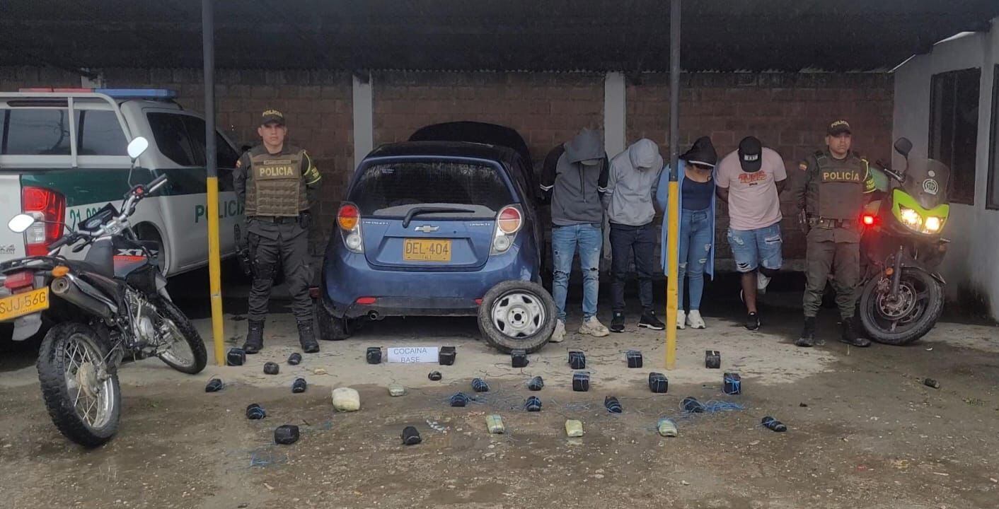 Los operativos permitieron también la captura de 8 personas por el delito de tráfico de estupefacientes.