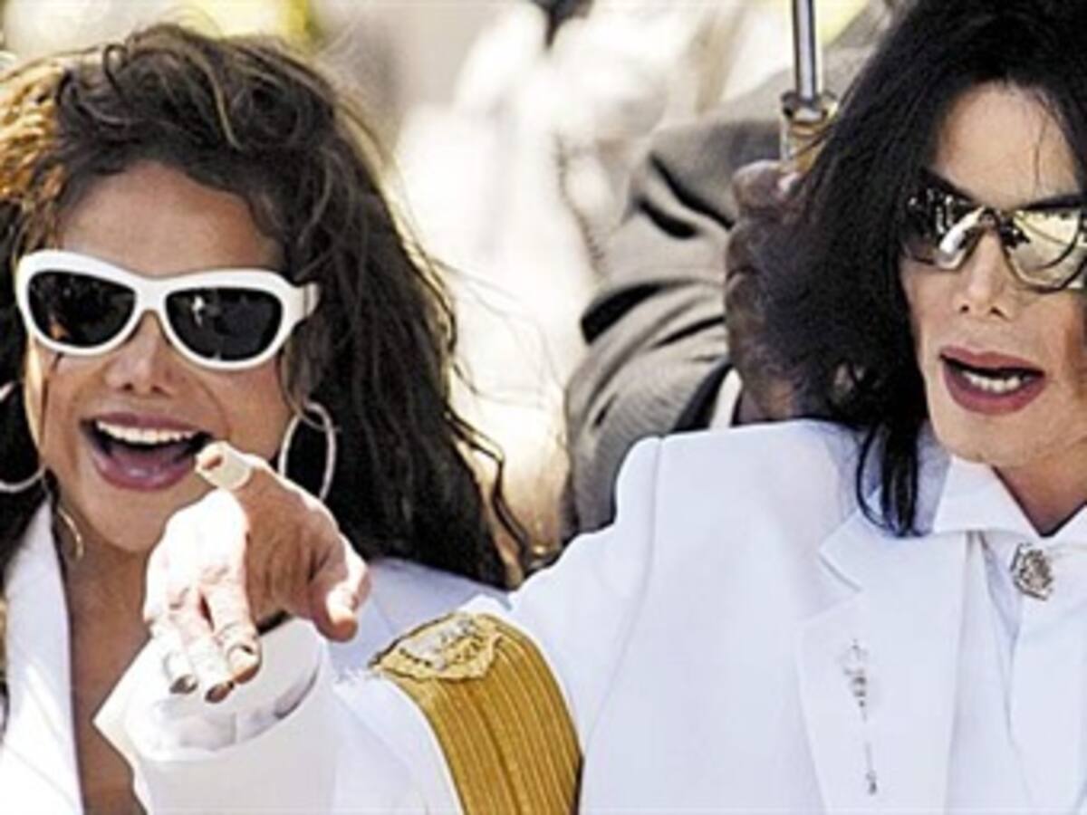 Latoya Jackson insiste en que su hermano fue asesinado por dinero