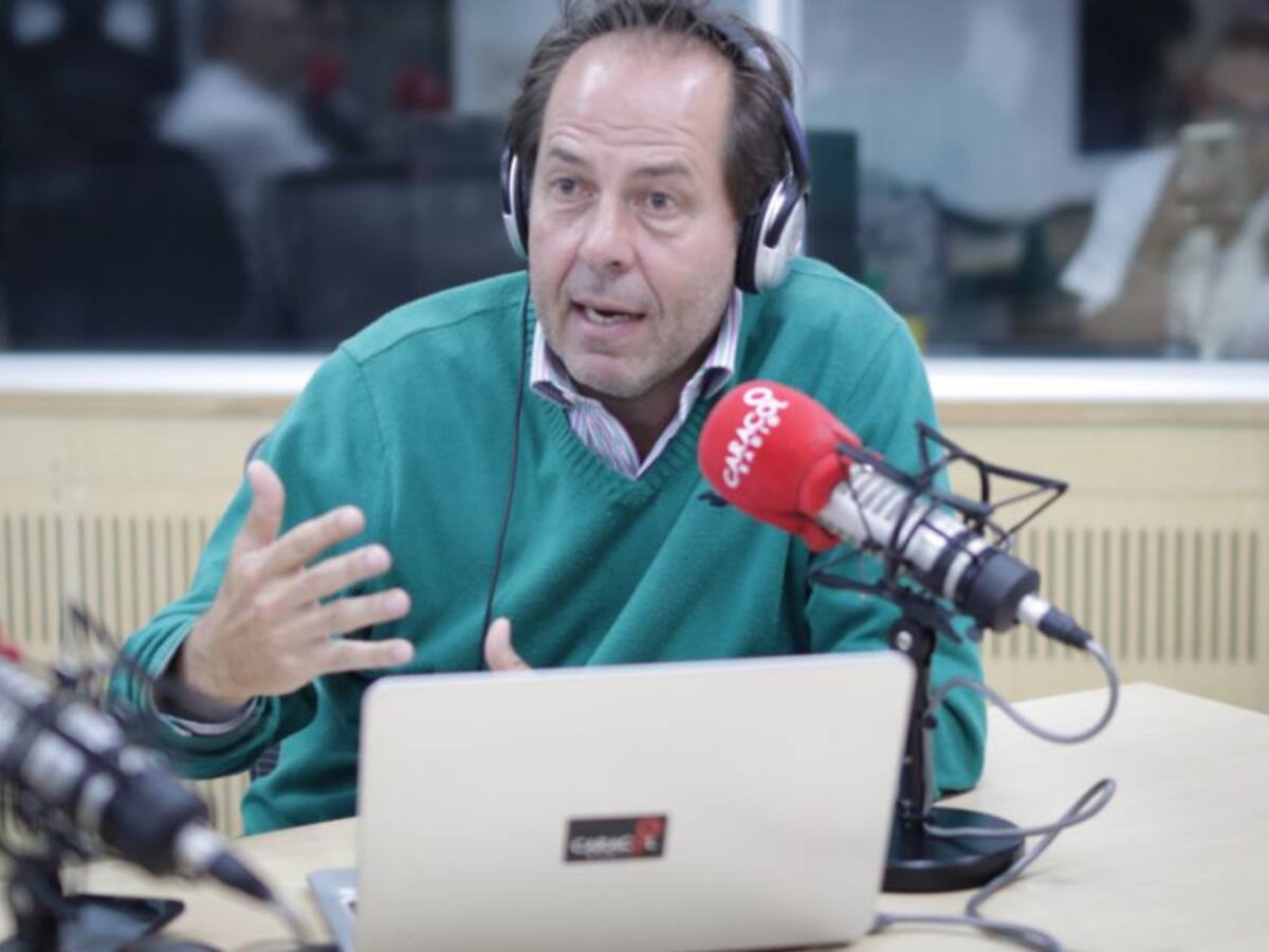 Con el coronavirus se abren oportunidades en los mercados: Santamaría