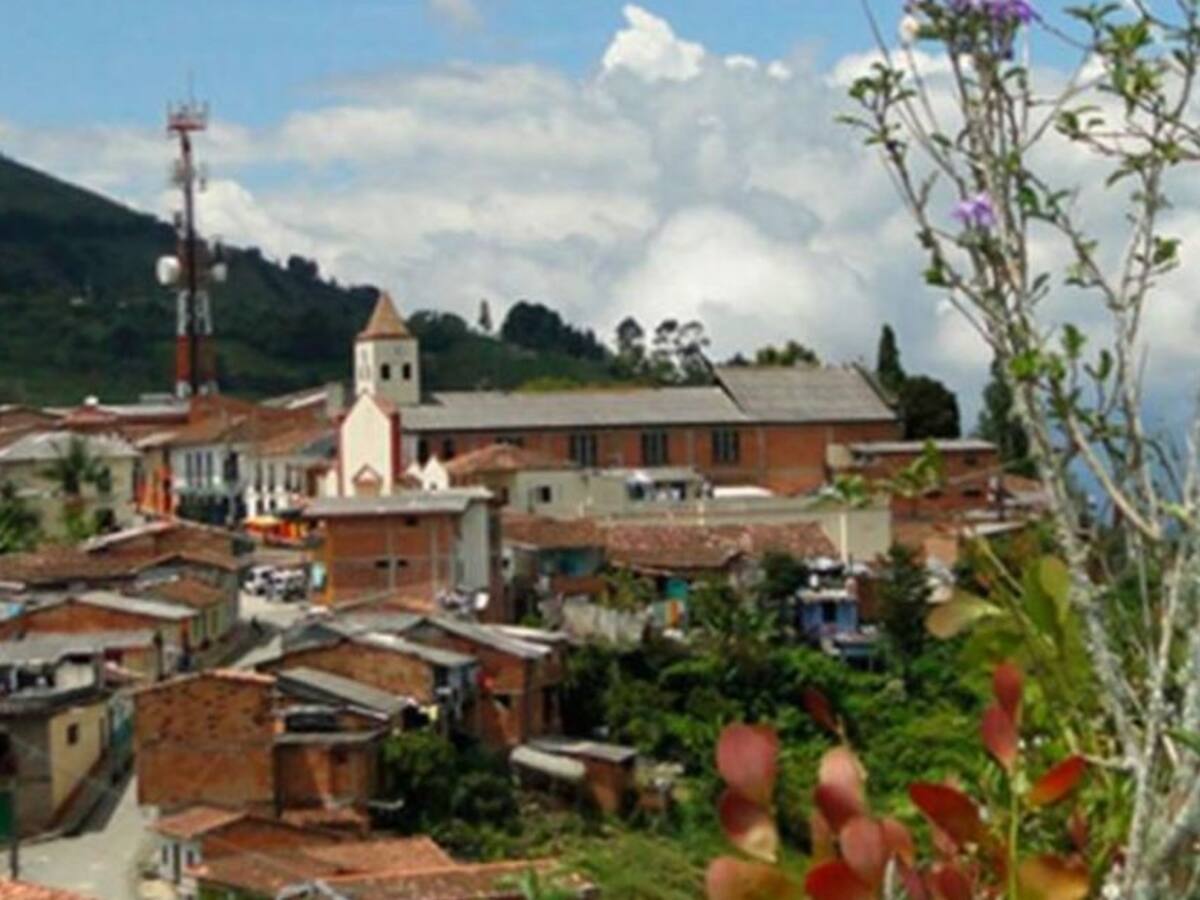 Incomunicado Angelópolis por daños en las vías