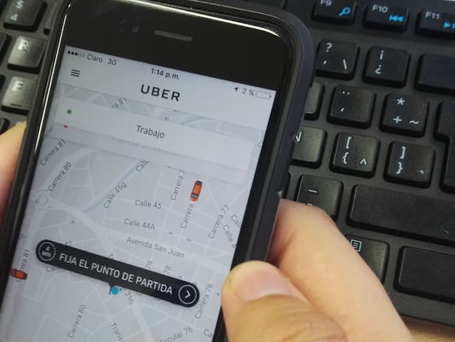 Suspenden licencia por 25 años a un conductor de Uber en Medellín