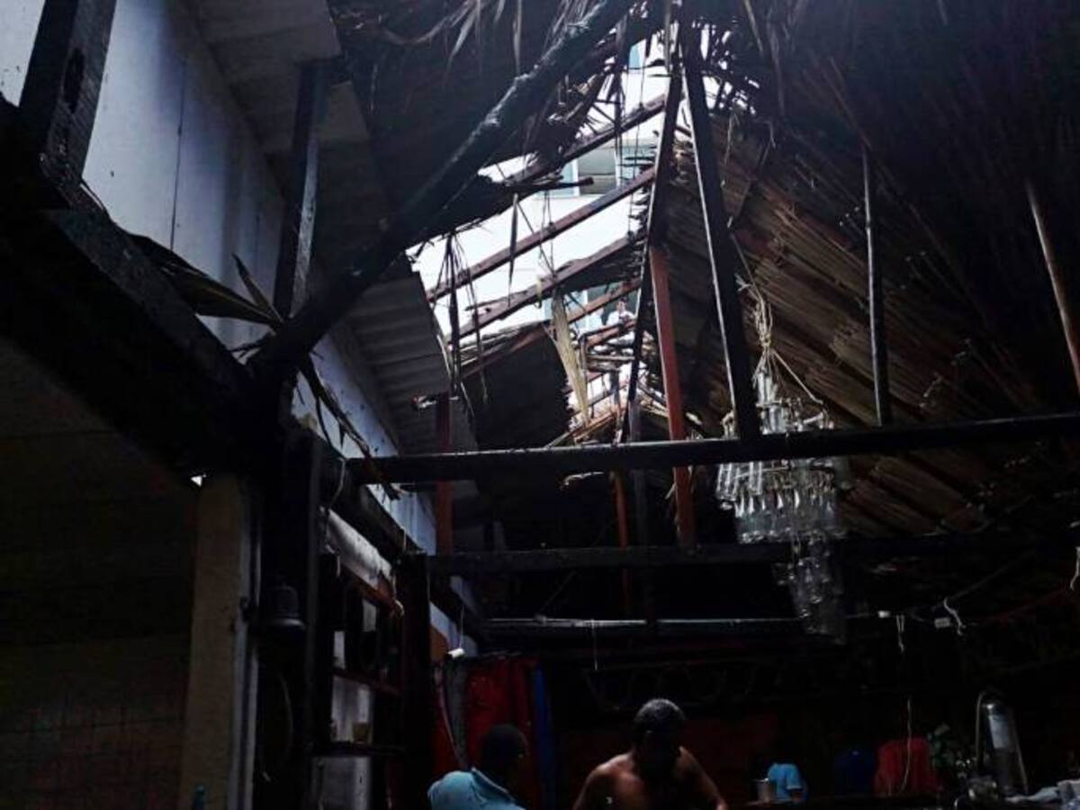 Cuerpo de Bomberos de Cartagena controló incendio en sector turístico