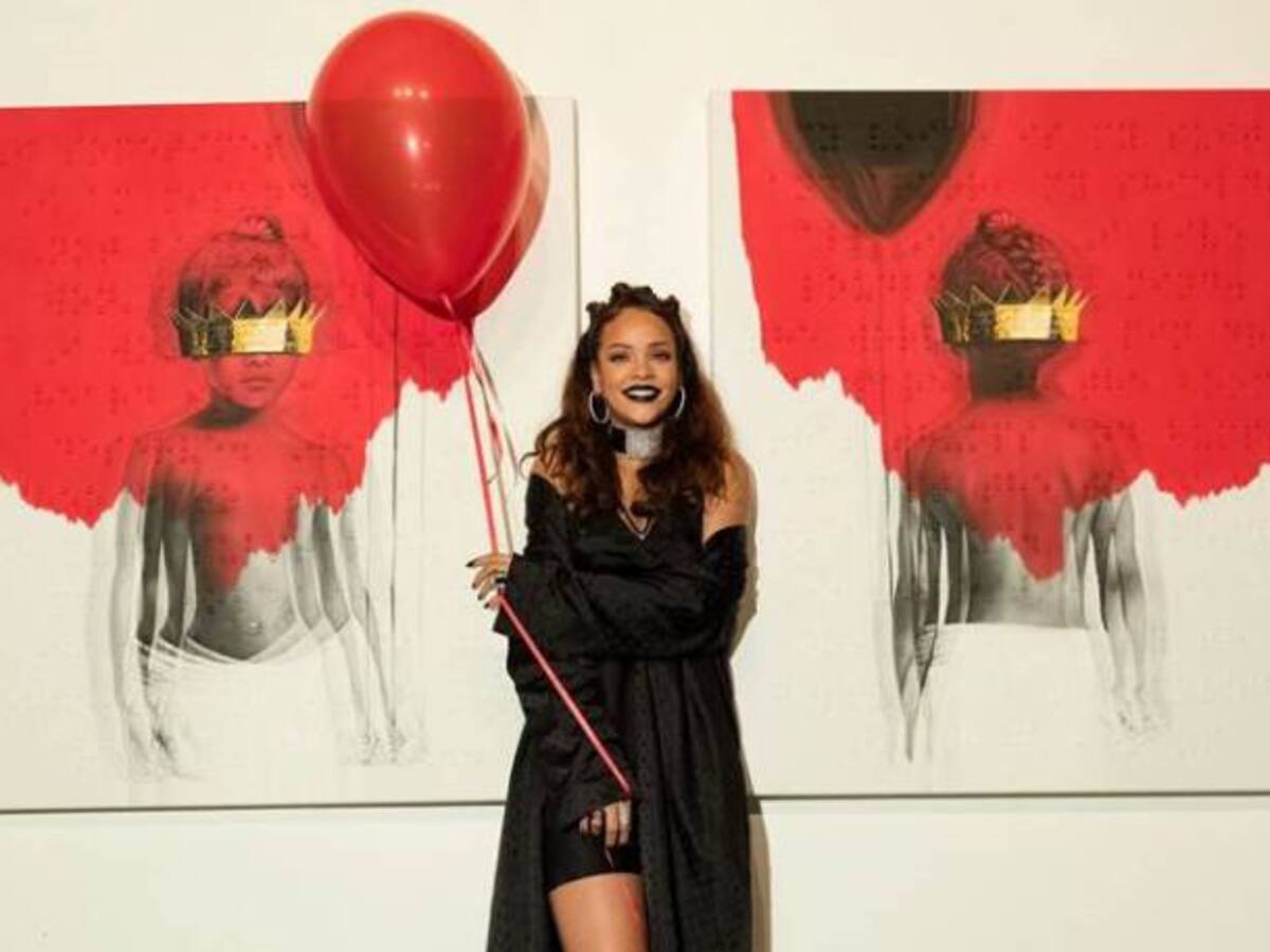 Rihanna le coloca pinturas a su octavo álbum de estudio