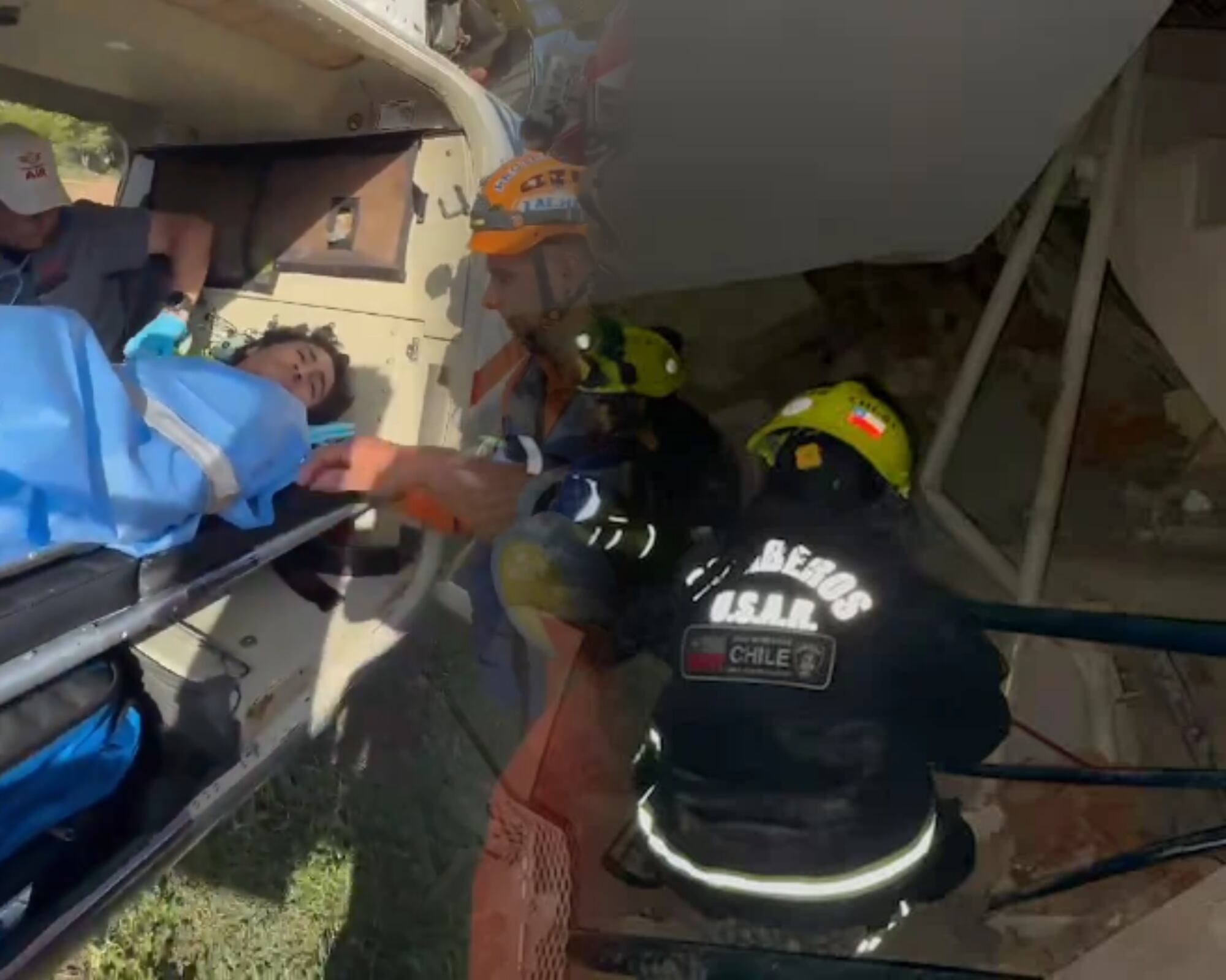 Aarón Cantillo conversó con Caracol Radio sobre como fueron los momentos de espera en su rescate luego de pasar días sepultado entre escombros y oscuridad.
(Foto: Caracol Radio / Cortesía)
