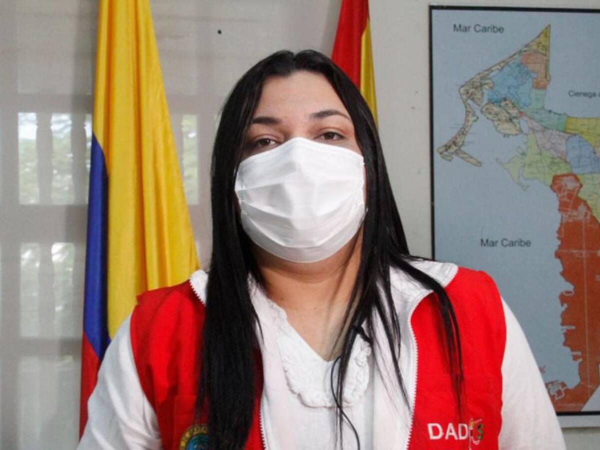 Hospitalizada por COVID-19 Johana Bueno, directora del Dadis