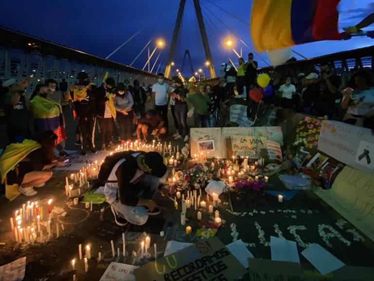 Oficial Caracol Radio