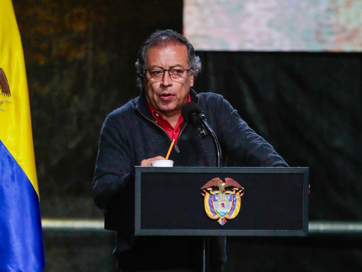 Presidente Petro viaja a París para participar en la inauguración de los Juegos Olímpicos