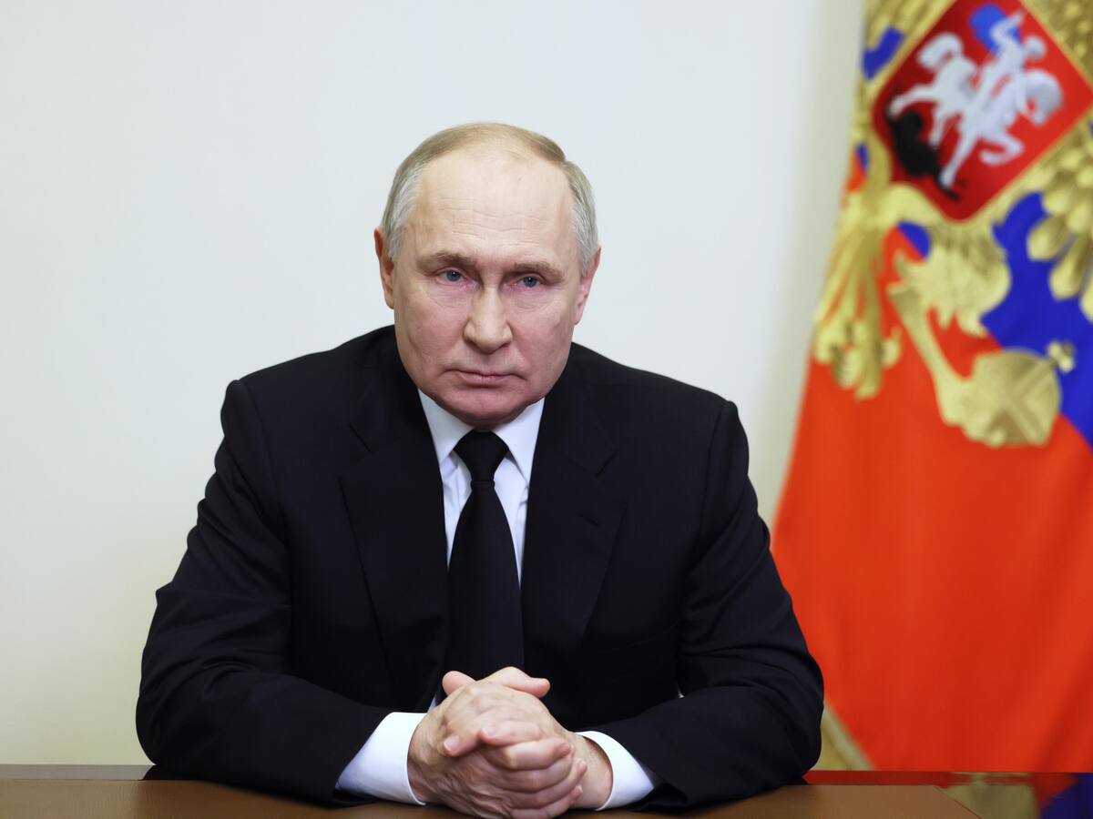 Putin apunta a Ucrania y califica el atentado en Moscú como “acto terrorista salvaje”