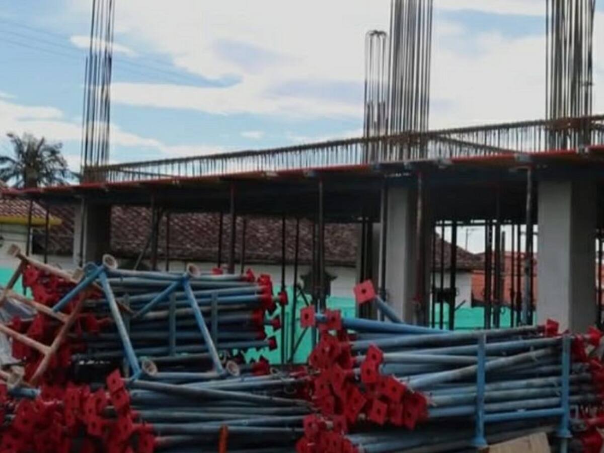 Tras seis años continúan los retrasos en 13 obras de colegios en Quindío