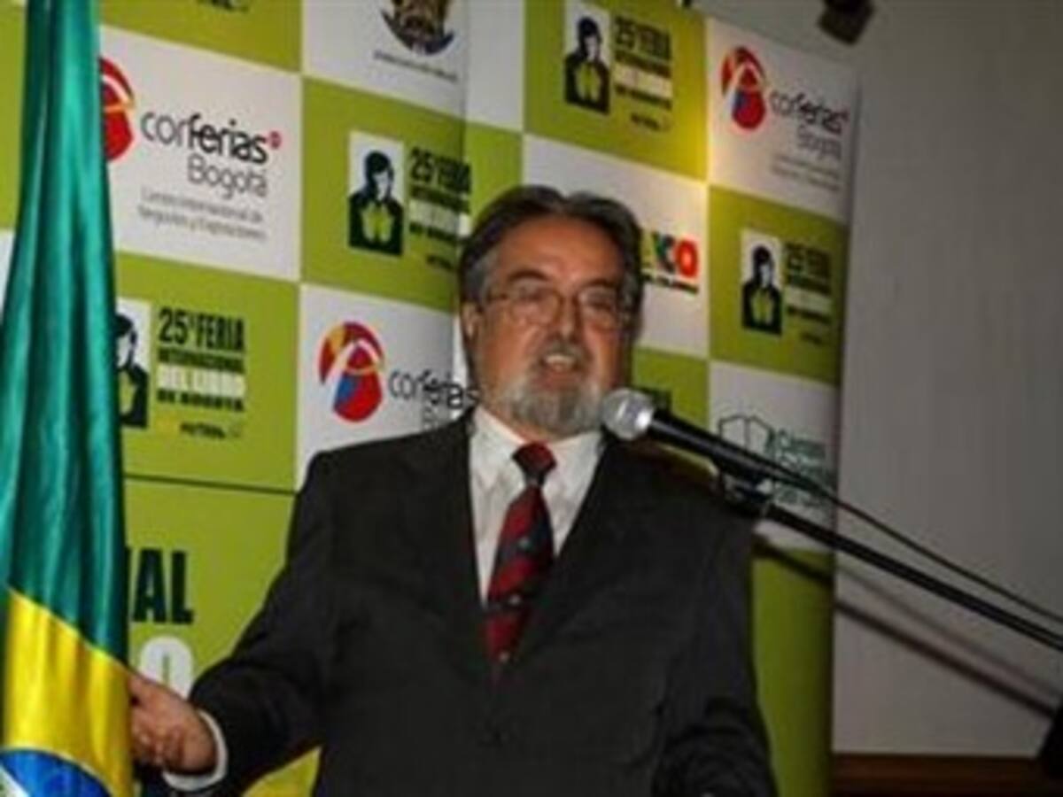 Los brasileños con hinchas del proceso de paz en Colombia, dice su embajador