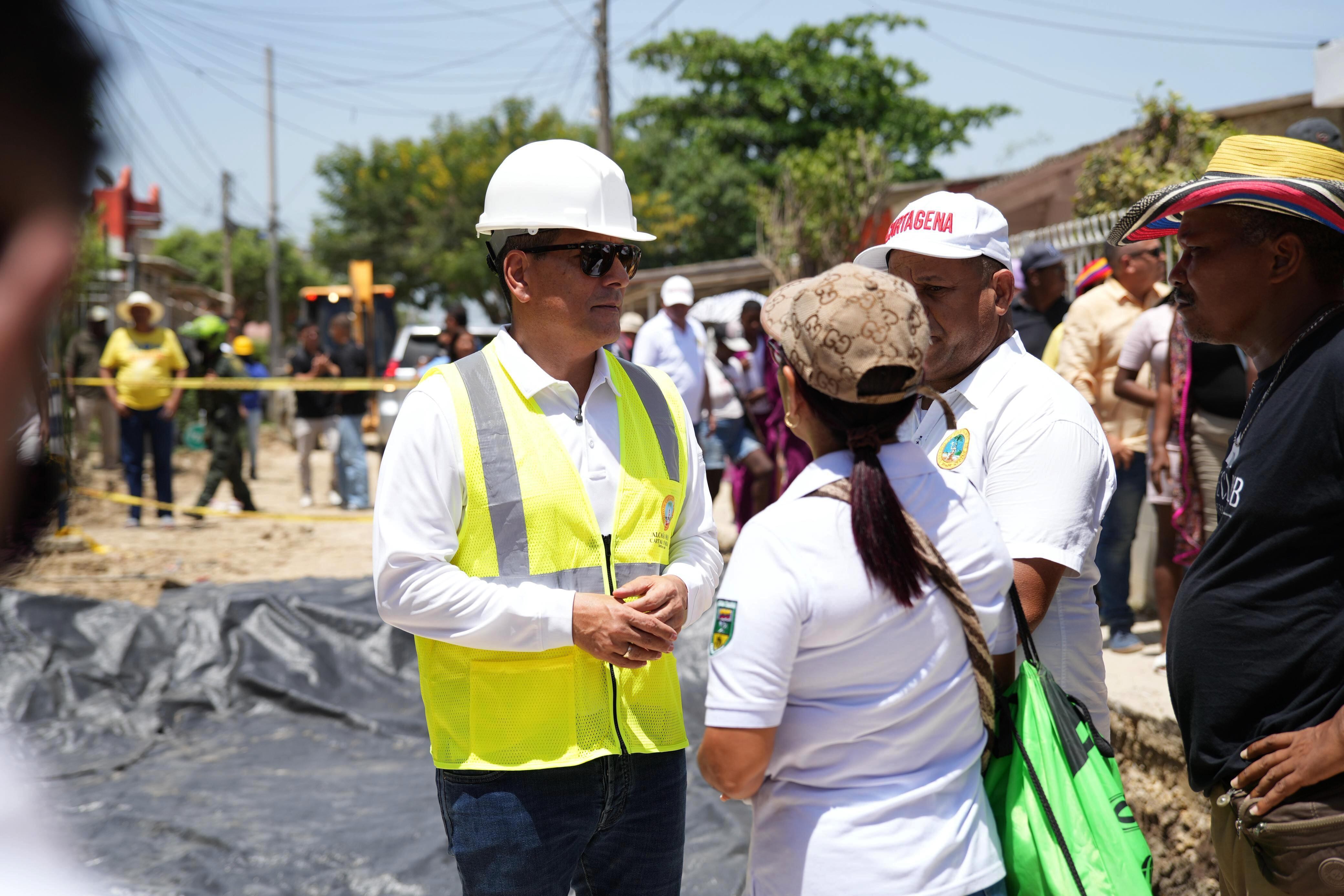 Garantizada pavimentación de la calle Colombia, en Olaya Herrera, en el sur de Cartagena